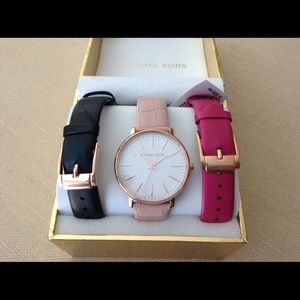 Michael Kors Women's Pyper